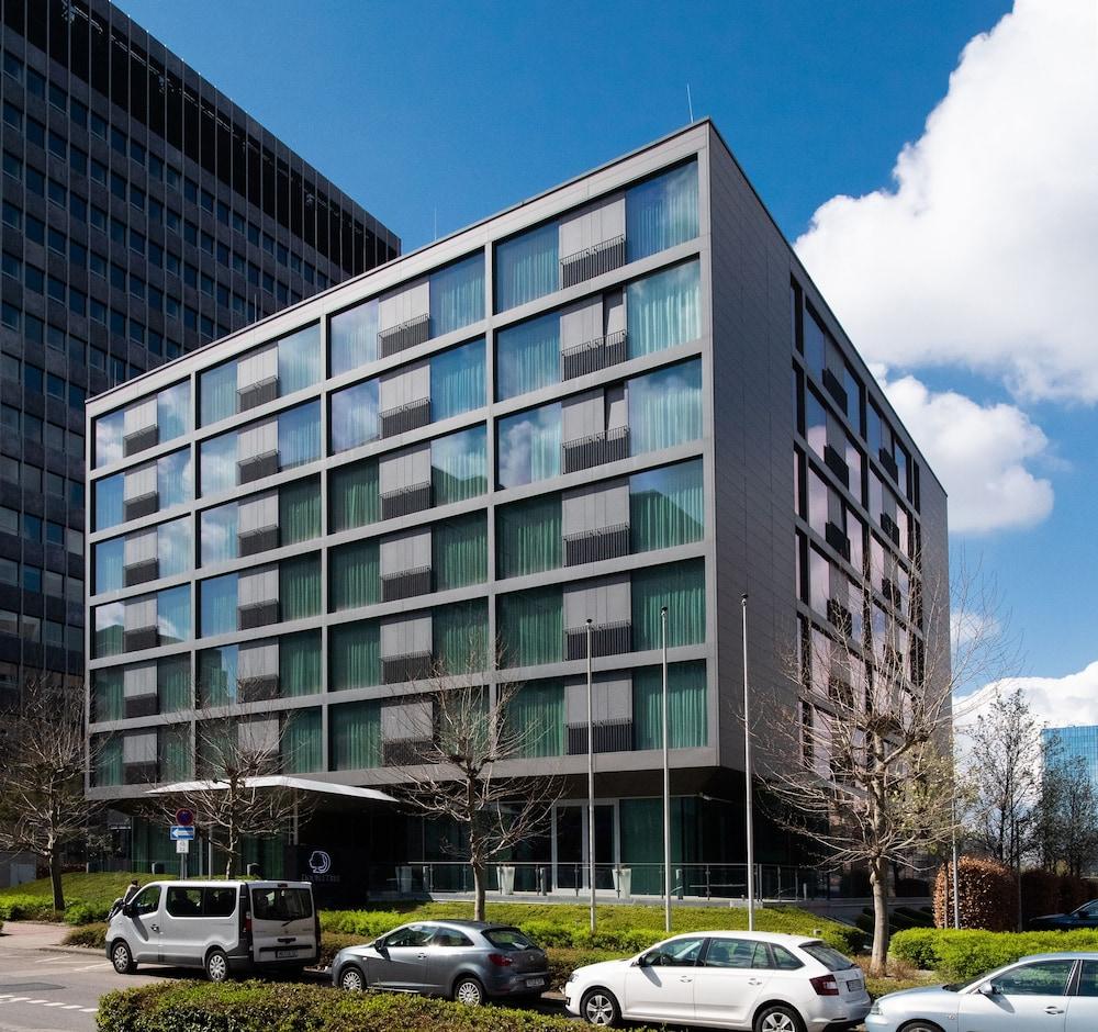 Hotel Doubletree By Hilton Frankfurt Niederrad Francoforte sul Meno Esterno foto