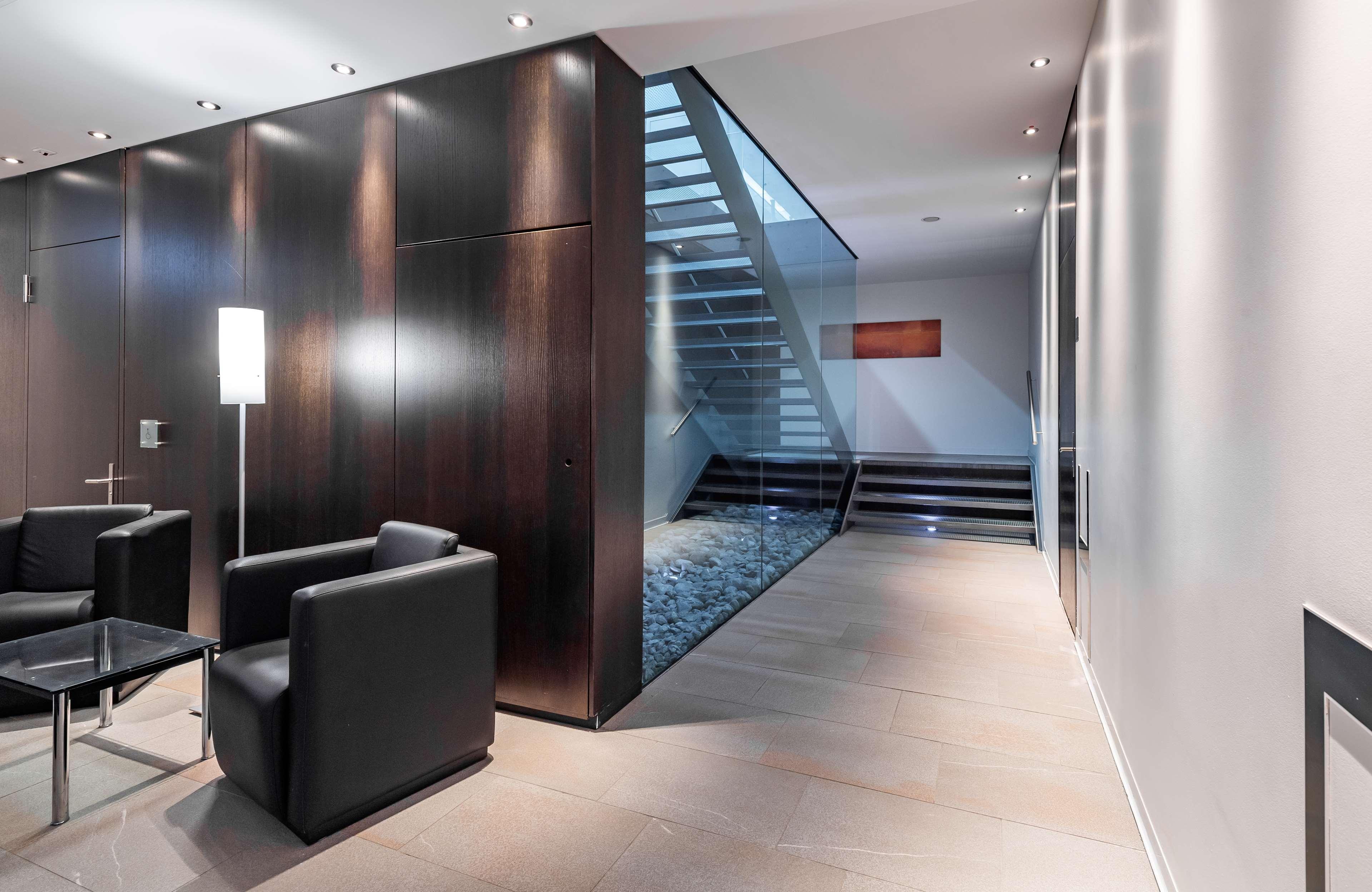 Hotel Doubletree By Hilton Frankfurt Niederrad Francoforte sul Meno Esterno foto